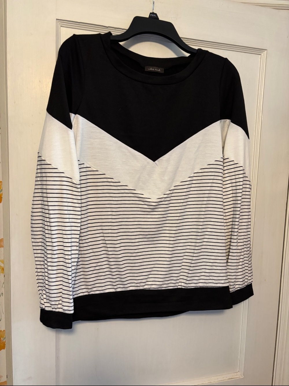 Black & White Chevron Stripe Long Sleeve Top by White Birch